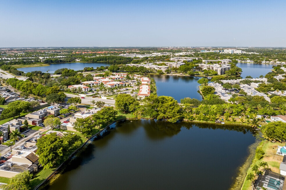 Pembroke Lakes
