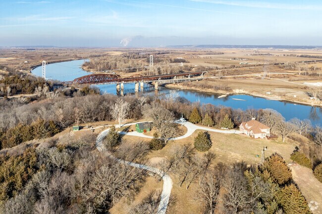 Plattsmouth is at the convergence of the Platte River and the Missouri River.