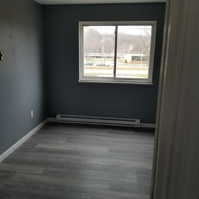 79 Yaun Ave unit 30, Liberty, NY 12754 - photo 6