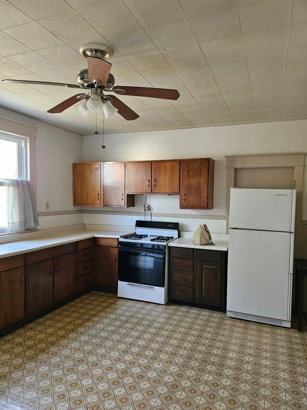 769 S Ogden St, Buffalo, NY 14206 - photo 7