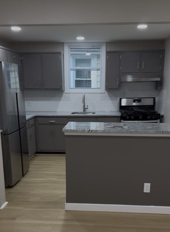 22 Weaver Ave Unit 2nd Floor Unit, Bloomfield, NJ 07003