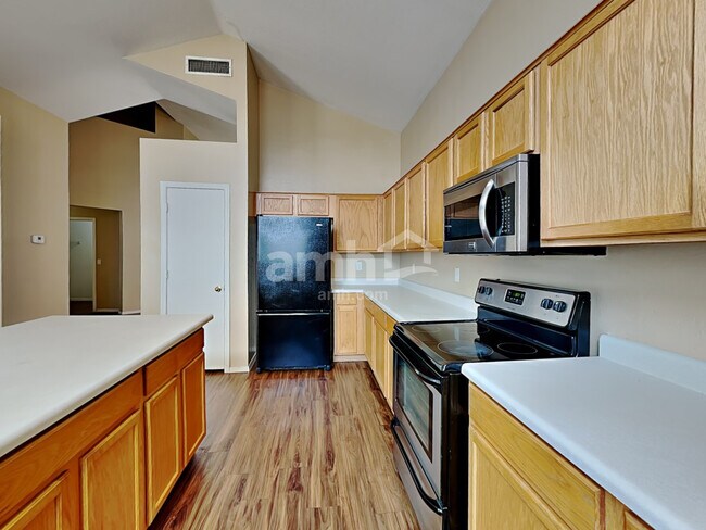 12737 W Boca Raton Rd, El Mirage, AZ 85335 - photo 7