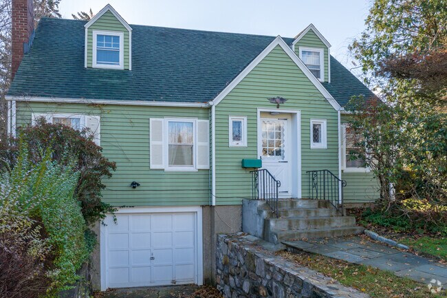 There are homes for everyone in Long Hill.