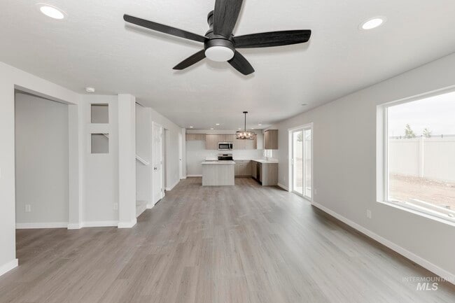 1602 Long Pond St, Middleton, ID 83644 - photo 3