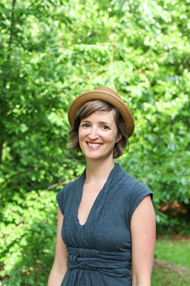 Hallie Thomas