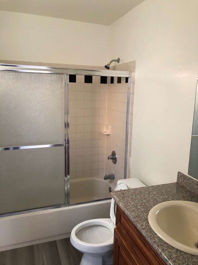 825 Harvard Blvd S unit 302, Los Angeles, CA 90005 - photo 7