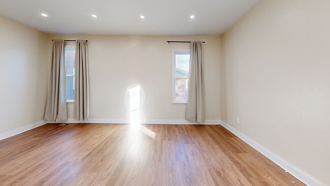 1911 Corning Ave, Cleveland, OH 44109 - photo 2