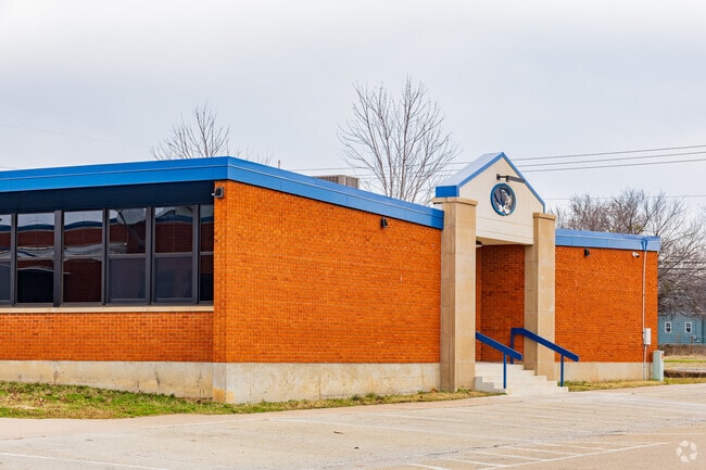 Stroud Middle School offer a variety of programs that challenge children.