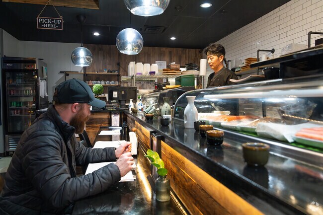 Tomo Sushi serves up fresh rolls and delicious drinks in Canterbury Row.