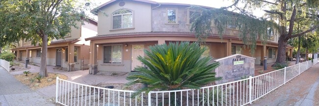 805 H St unit 12 Private Room+Bat, Davis, CA 95616 - photo 2