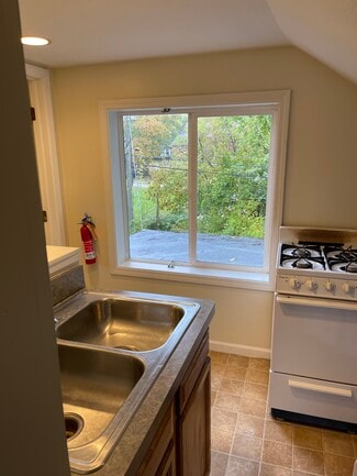 127 College Place, Ypsilanti, MI 48197