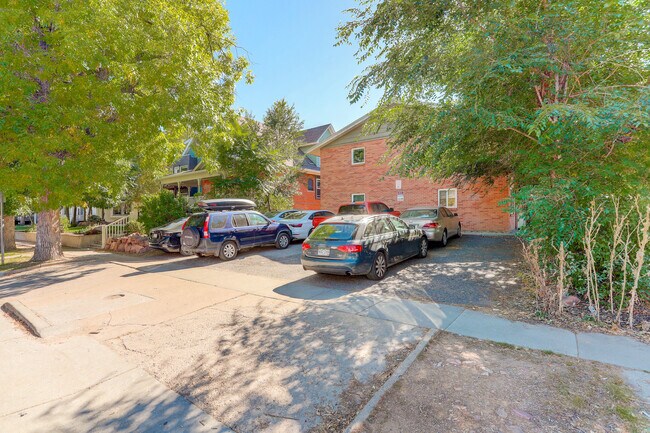 Parking lot for 10 cars