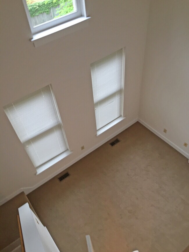 108 Warren St, Columbus, OH 43215 - photo 6