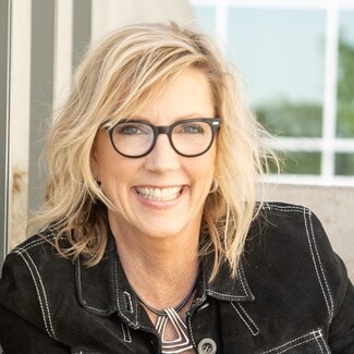 Laura Szalay