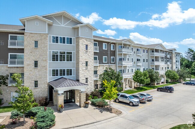 Riverview Place, Cedar Rapids, IA 52402 - photo 7