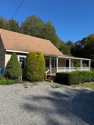 432 Pepper St, Monroe, CT 06468