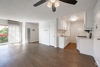 125 W Olive Ave, Monrovia, CA 91016