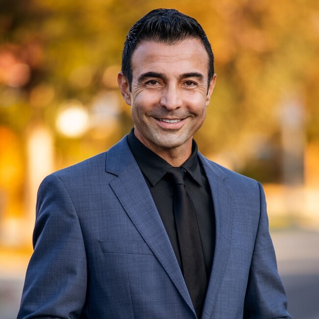 Agent Photo