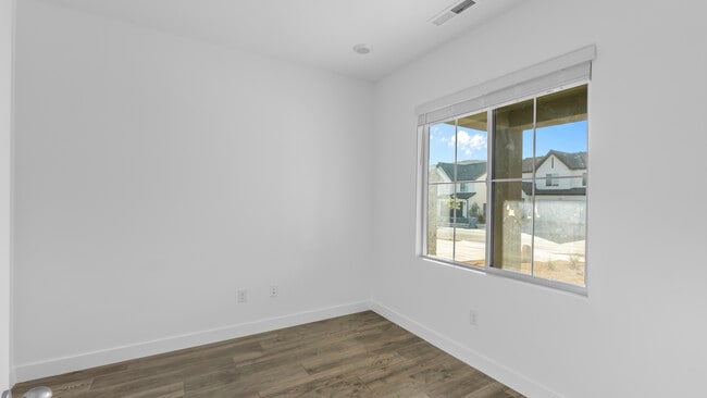 1925 S Swamp Mesa Dr, Washington, UT 84780 - photo 4