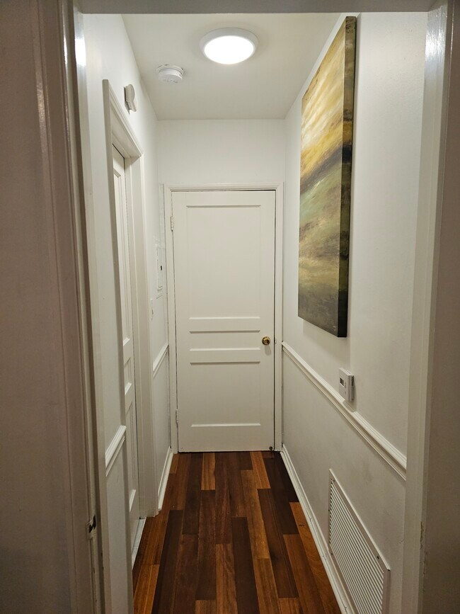 342 N Oakhurst Dr, Beverly Hills, CA 90210 - photo 4