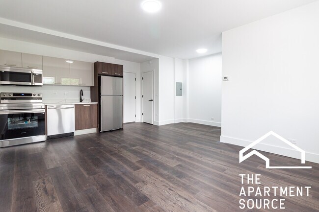 1553 W Hollywood Ave unit 302, Chicago, IL 60660 - photo 2