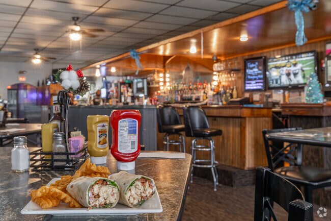 The Square in Columbia City serves up wraps, burgers, soups and also has a salad bar.