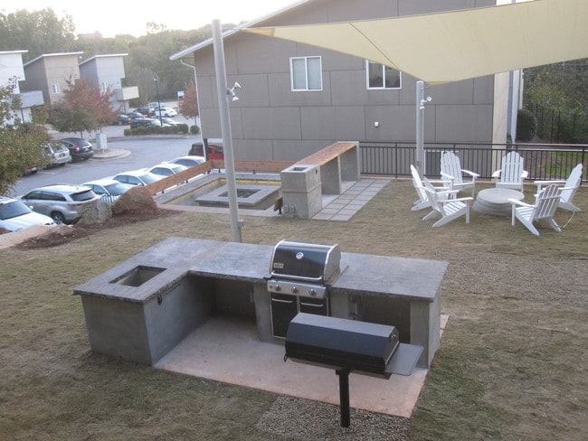 1030 Dr Martin Luther King Pkwy, Athens, GA 30601 - photo 2