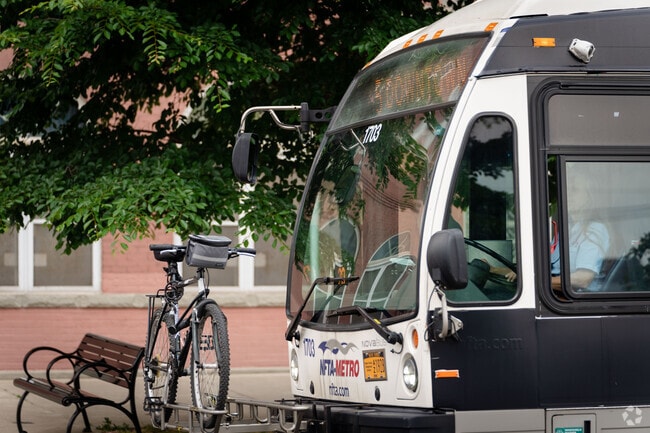 If a bike ride in Lakeview is too far or the weather turns bad, locals can always take the bus.