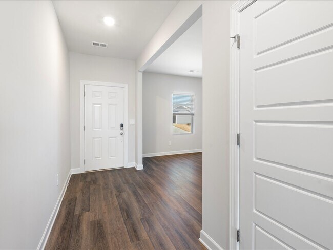 1088 Appalachian Dr, Moore, SC 29369 - photo 3