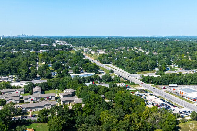 Highways, trails and public buses in Legacy East