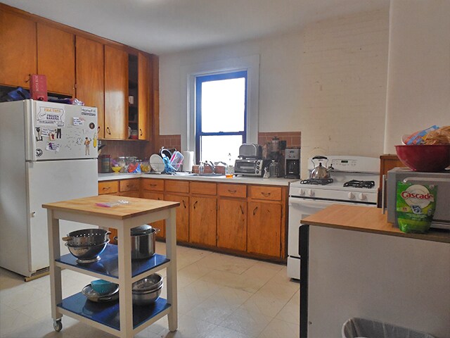 42 Cedar St unit 3, Somerville, MA 02143 - photo 2