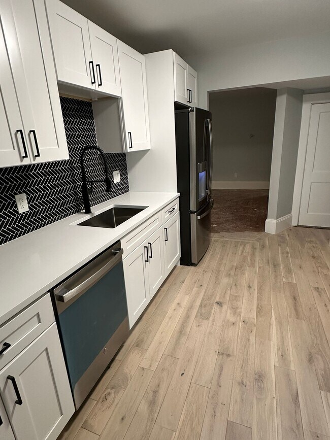 7 Dickson St Unit 2, Somerville, MA 02144