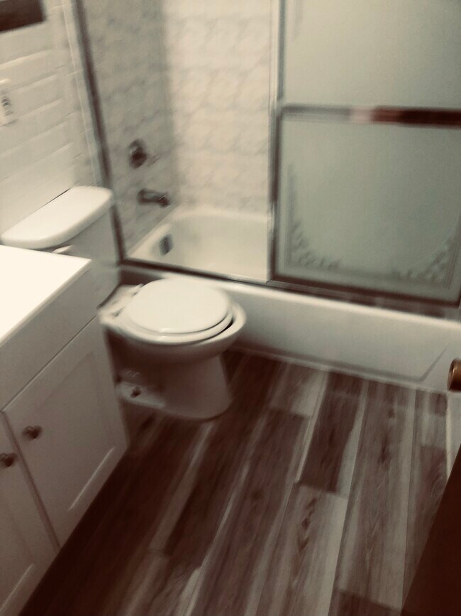 2665 E 21st St unit Ground Floor, Brooklyn, NY 11235 - photo 6