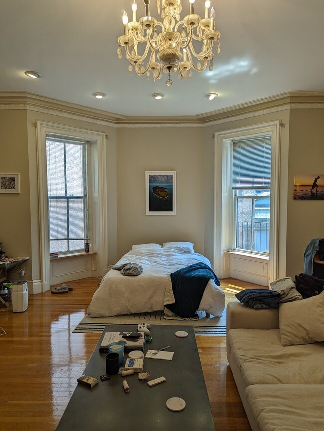 16 Commonwealth Ave, Boston, MA 02116
