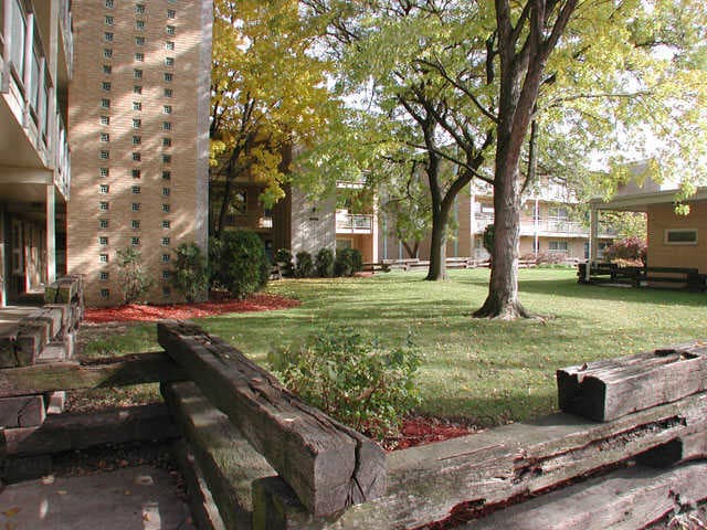 Forest Glen Apartments, La Grange Park, IL 60526 - photo 7