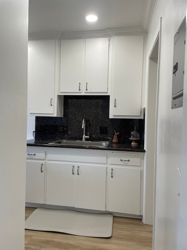 1BR/1BA