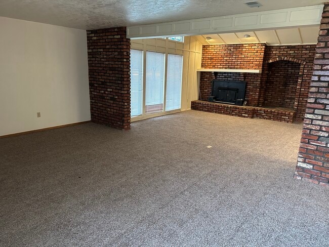 13520 NW Cache Rd, Lawton, OK 73505 - photo 4