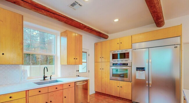 25648 Timpangos Dr, Calabasas, CA 91302 - photo 7