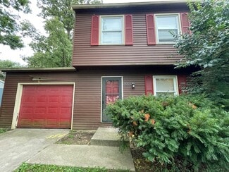 804 Lindenwood Dr S, South Bend, IN 46637