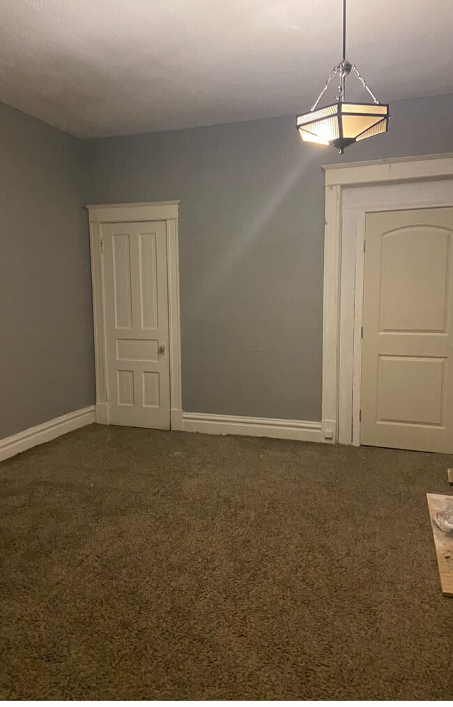 3965 N 21st St Unit 1st floor, Saint Louis, MO 63107