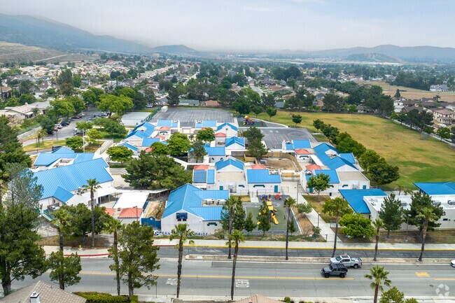 Palm Elementary School is conveniently situated on Palm Avenue.