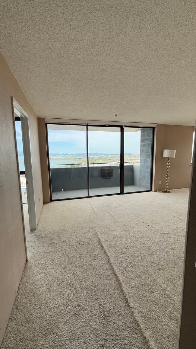 Gateview at Albany Hill Condos unit 555 Pierce St, Albany, CA 94706 - photo 5