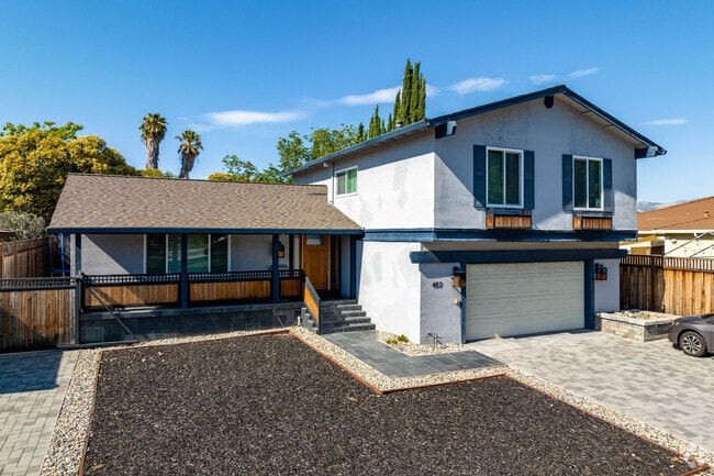 You will find many multi-floor homes in the Parkview neighborhood.