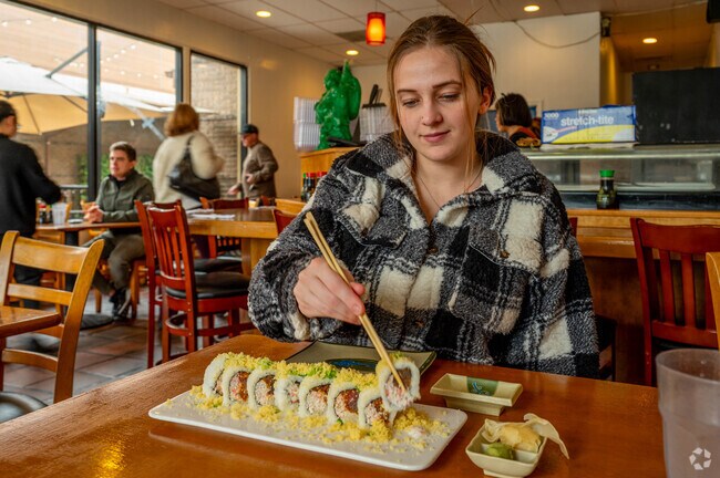 Enjoy some of the freshest sushi in Shadelands, CA at Toyo Sushi.
