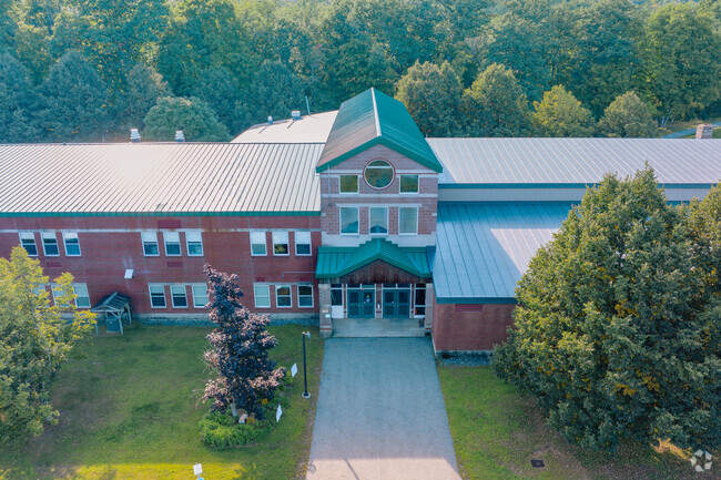 Dothan Brook School has an extensive academic program for students.