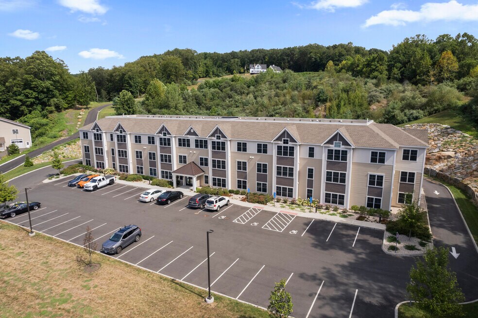 The Residences at the Kestrel, Seymour, CT 06483 - photo 1