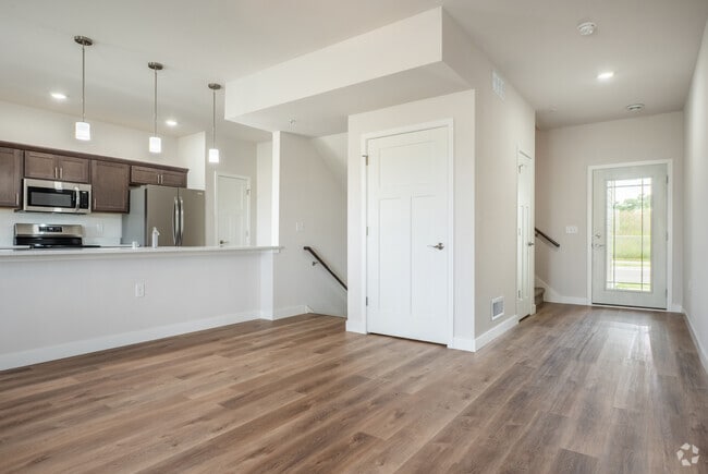 3BR, 3BA (RL) - 2,000SF - Living Room