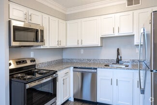 9907 Grassland Dr, Jeffersontown, KY 40299