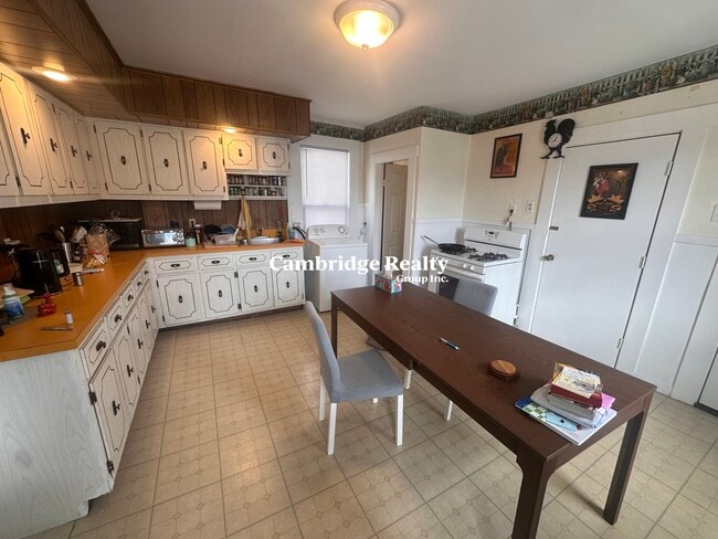 543 Broadway unit 543A, Somerville, MA 02145 - photo 3