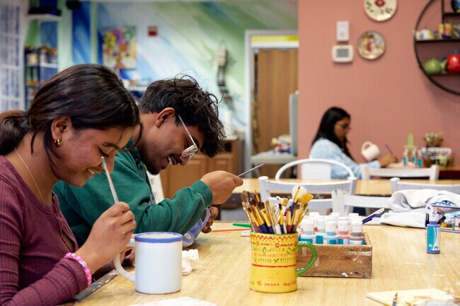 Families spend quality time at We Art Fun Painting Studio in Germantown Town Center.